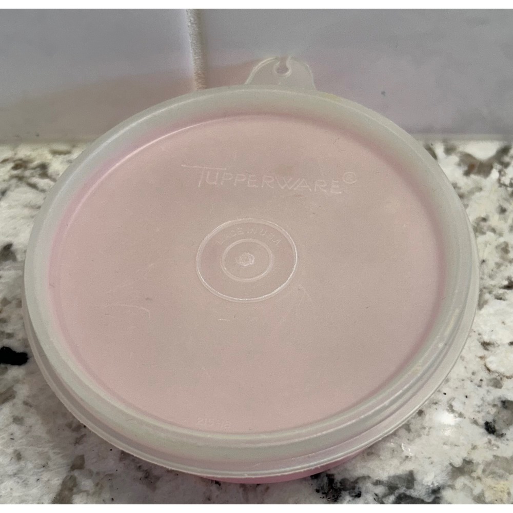 VTG‎ Tupperware pink circular